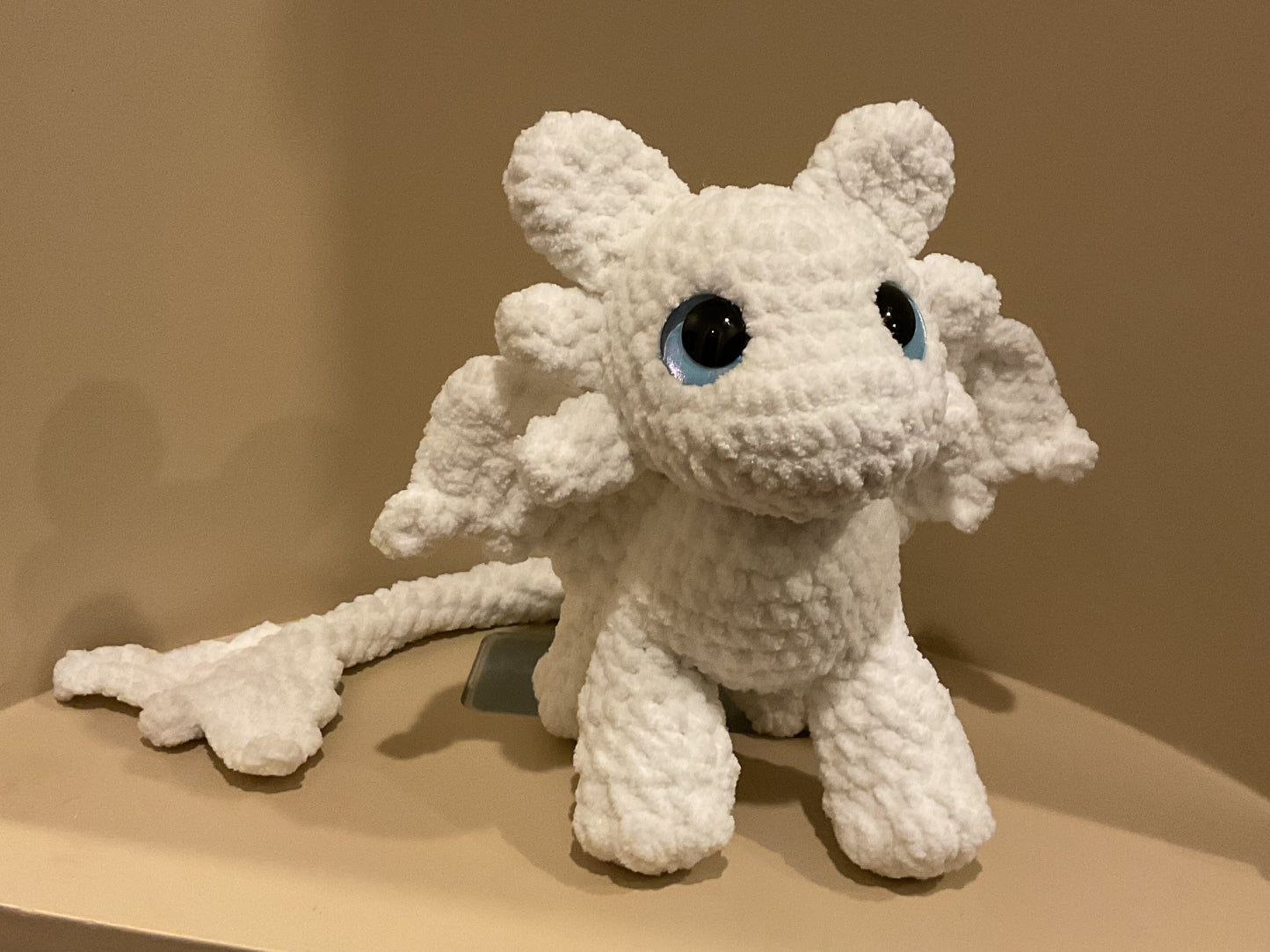 Snow the Light Wing Dragon